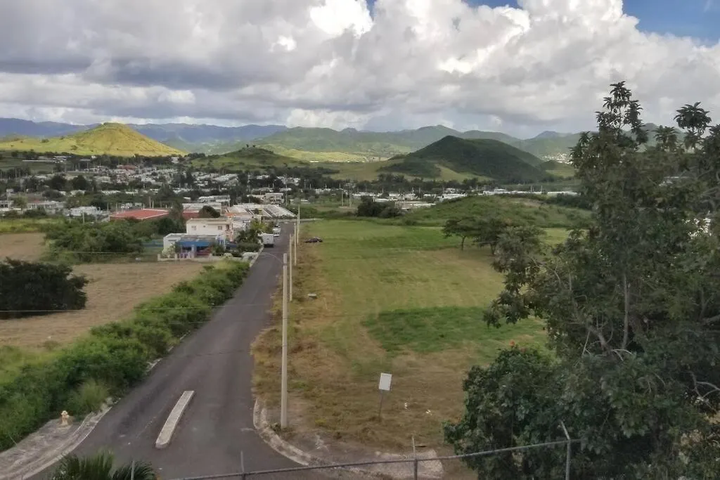 شقة Coamo Beautiful House, Ac, 10Min Coamo Hot Springs